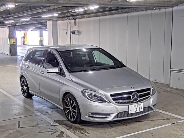 337 Mercedes benz B class 246242 2012 г. (ZIP Osaka)